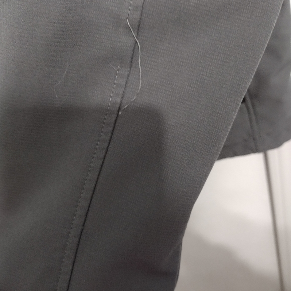 SwissTech softshell jacket i believe it to be Unisex - Picture 9 of 16